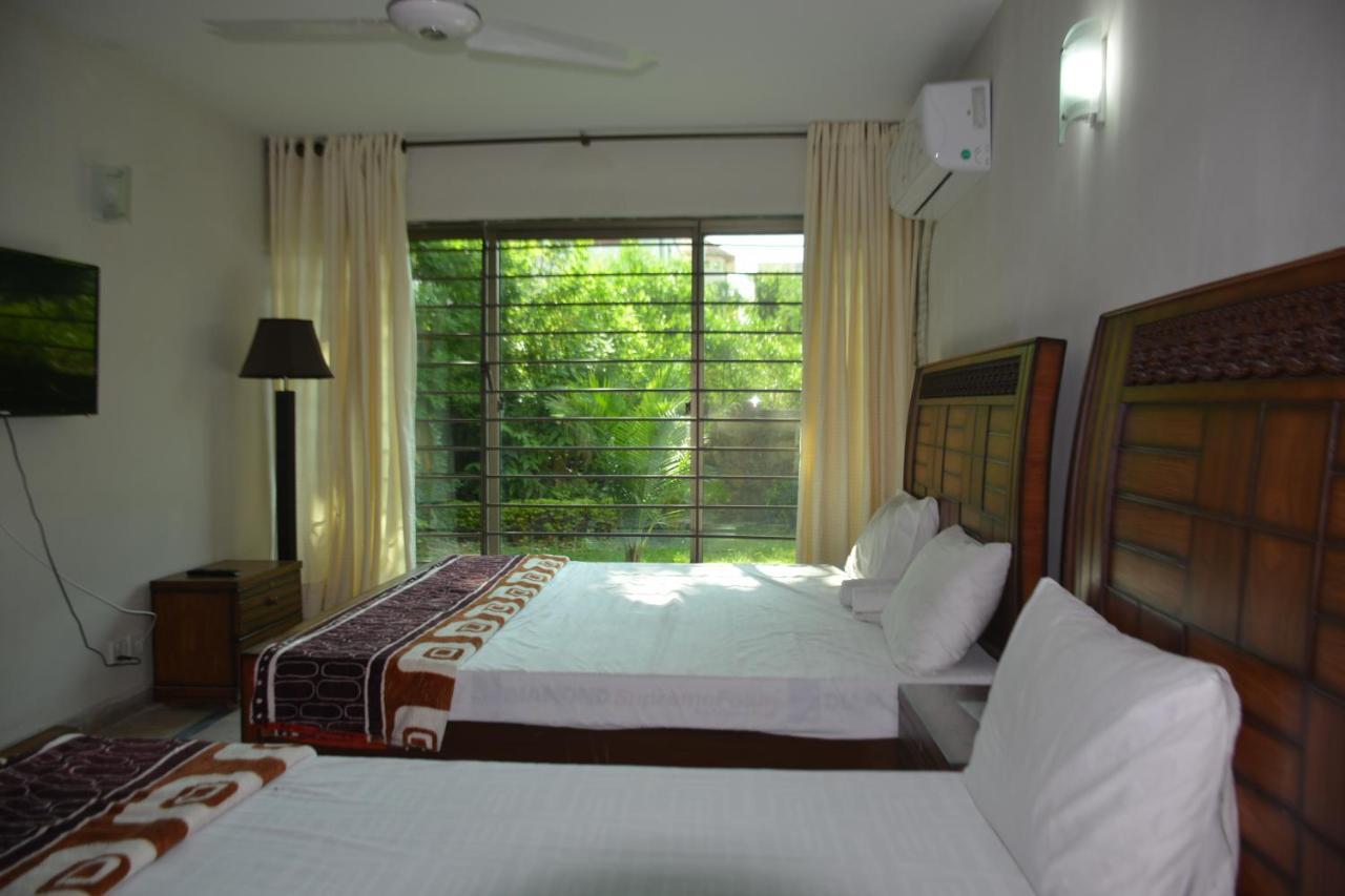 The Travelers Den Hotel Islamabad Zewnętrze zdjęcie