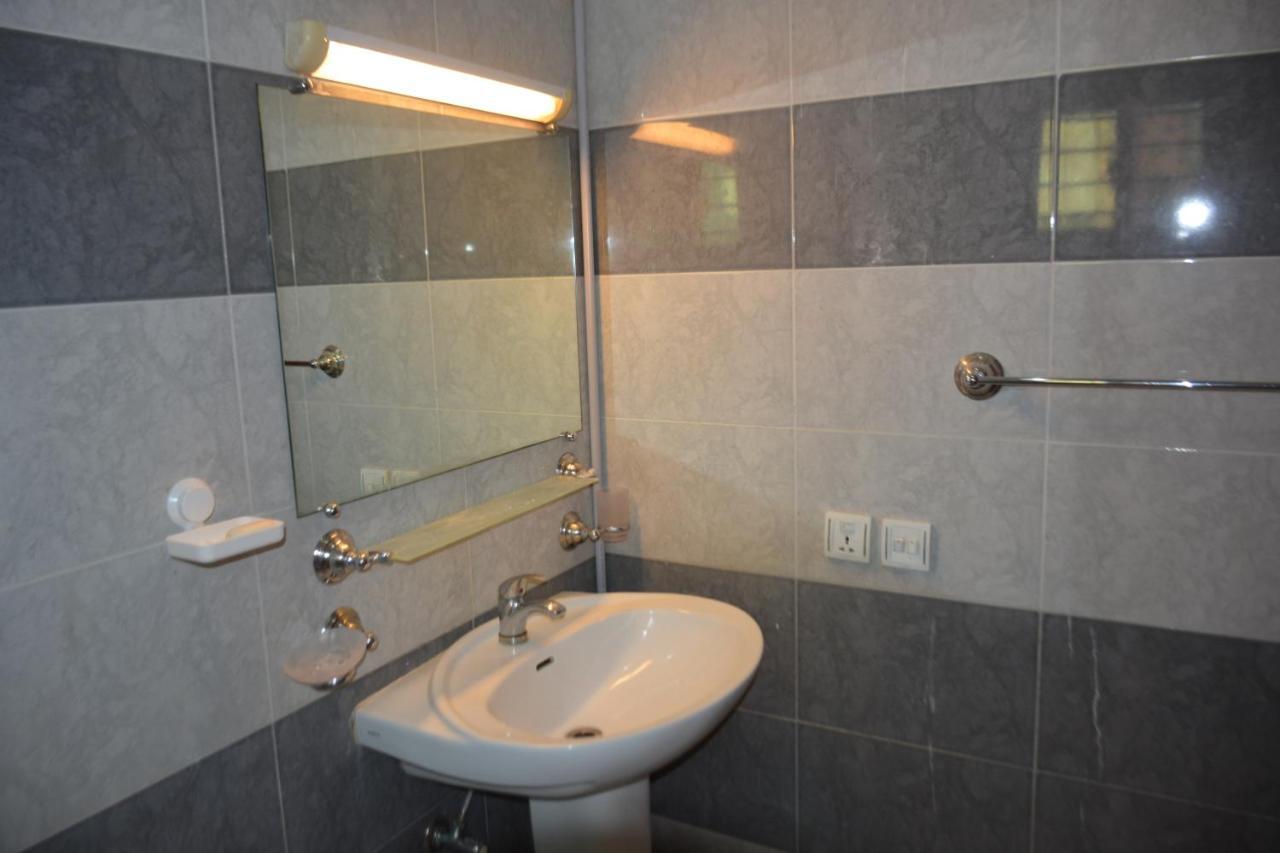 The Travelers Den Hotel Islamabad Zewnętrze zdjęcie