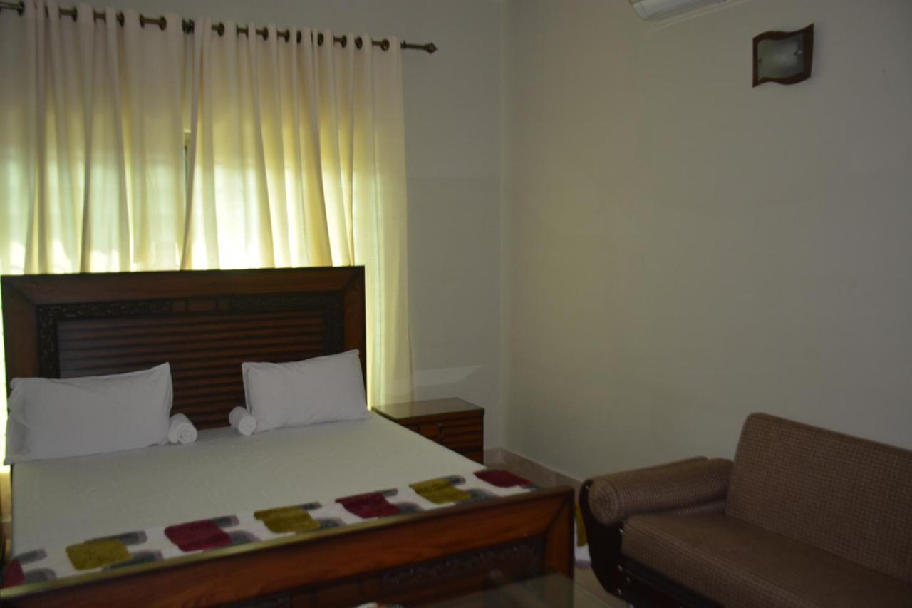 The Travelers Den Hotel Islamabad Zewnętrze zdjęcie